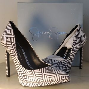 Jessica Simpson Pumps